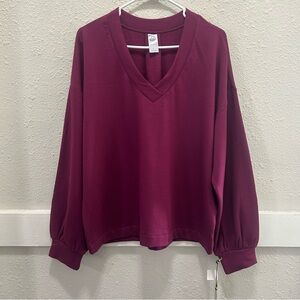 Te Verde Oversized V-Neck Fleece Pullover in Purple Potion Size Large NWT